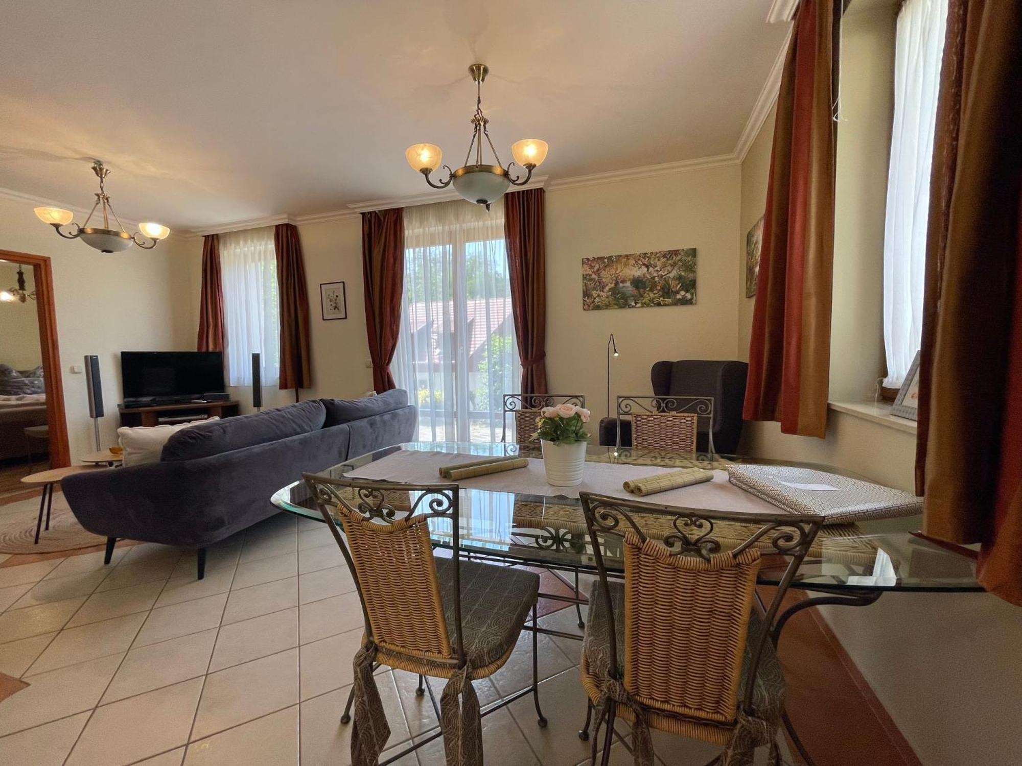 Appartement Kastelo Teraso Zalacsány Exteriör bild